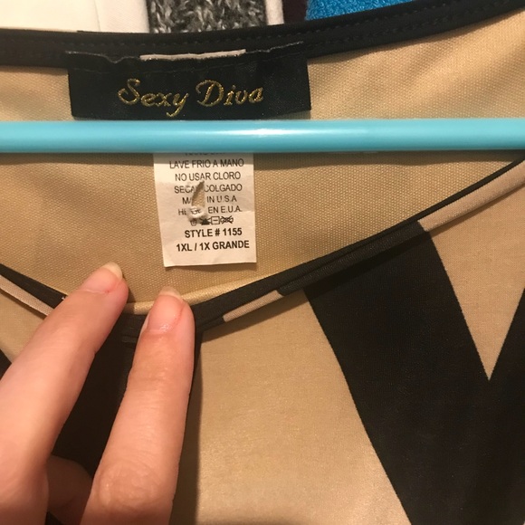 Boutique Chevron Dress - Picture 2 of 2